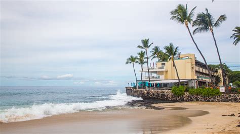 Explore Kona Magic Sands: Find the Ideal Accommodation for Your Vacation